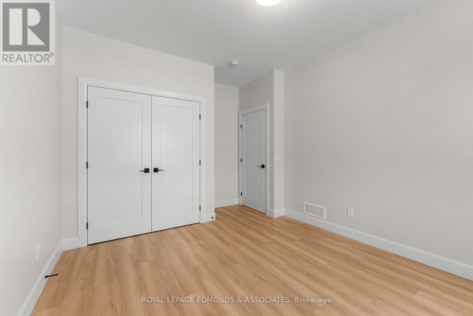 22 Bamagillia Street, Whitewater Region, Ontario  K0J 1K0 - Photo 17 - X12697052