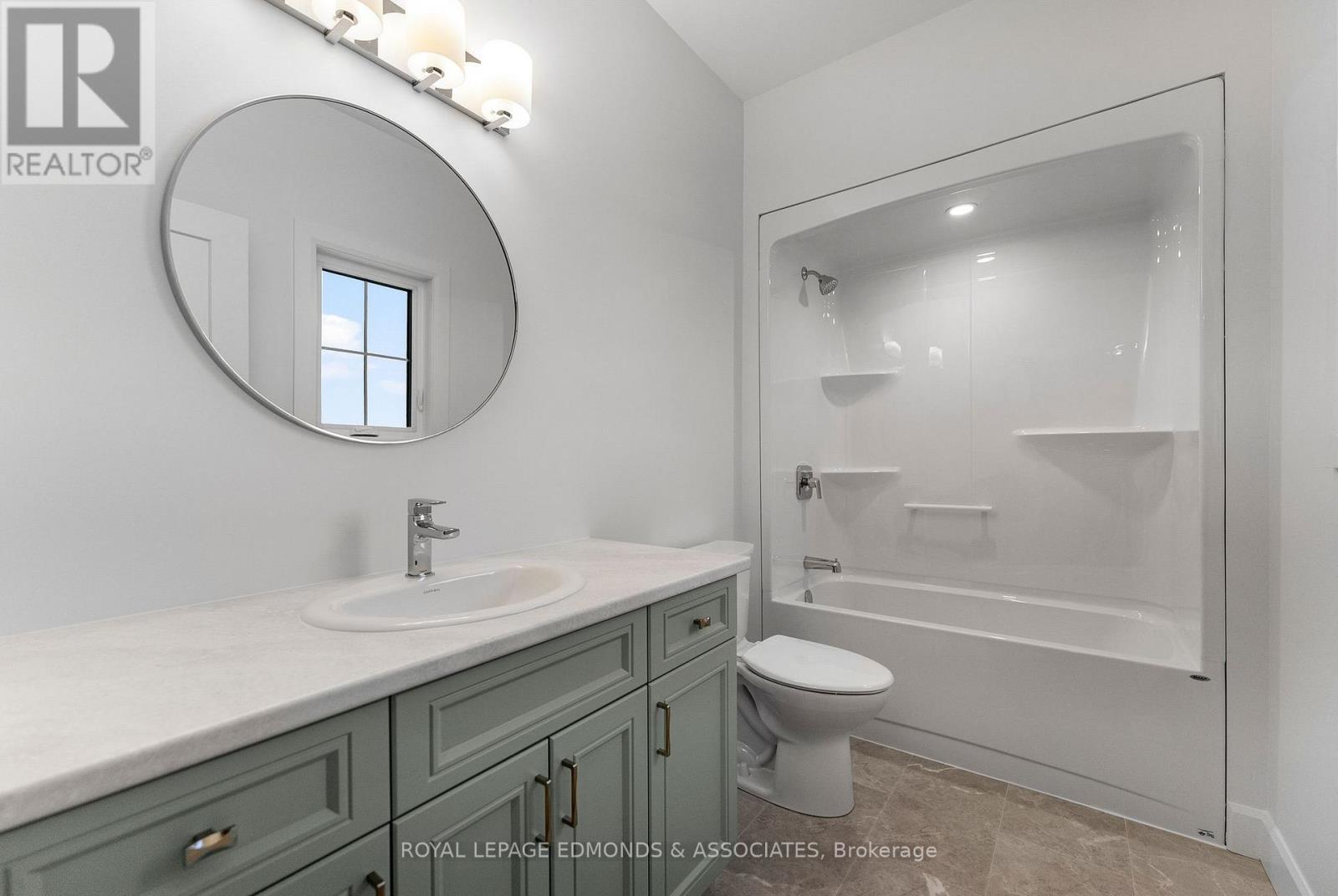 22 Bamagillia Street, Whitewater Region, Ontario  K0J 1K0 - Photo 22 - X12697052