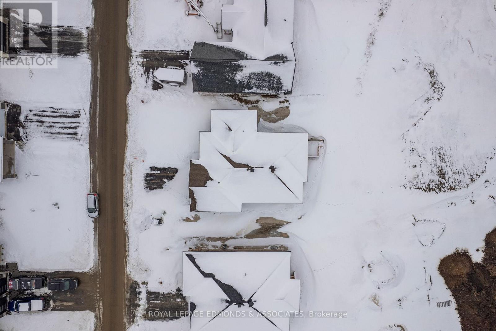 22 Bamagillia Street, Whitewater Region, Ontario  K0J 1K0 - Photo 36 - X12697052