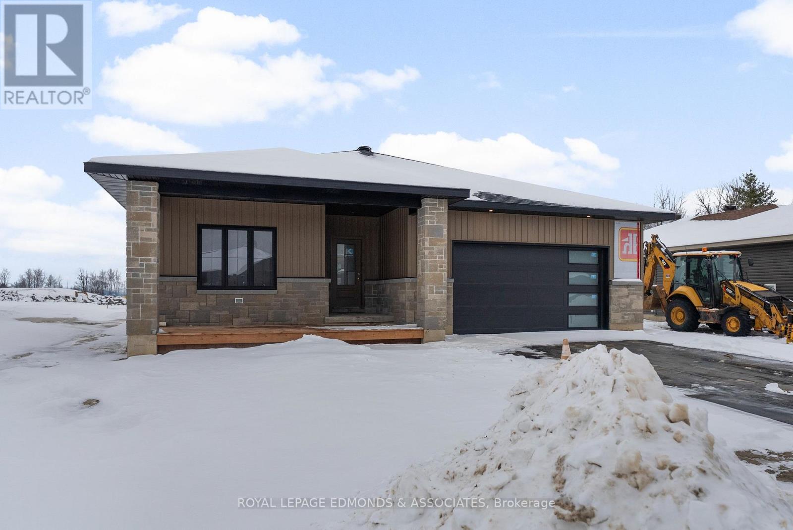 26 Bamagillia Street, Whitewater Region, Ontario  K0J 1K0 - Photo 1 - X12697060