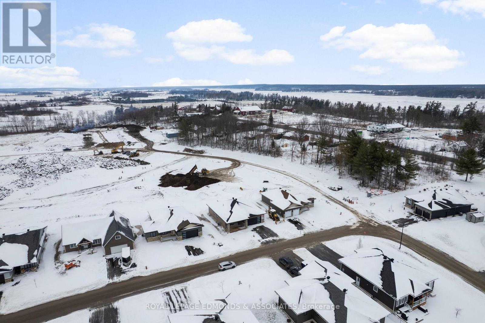 26 Bamagillia Street, Whitewater Region, Ontario  K0J 1K0 - Photo 17 - X12697060