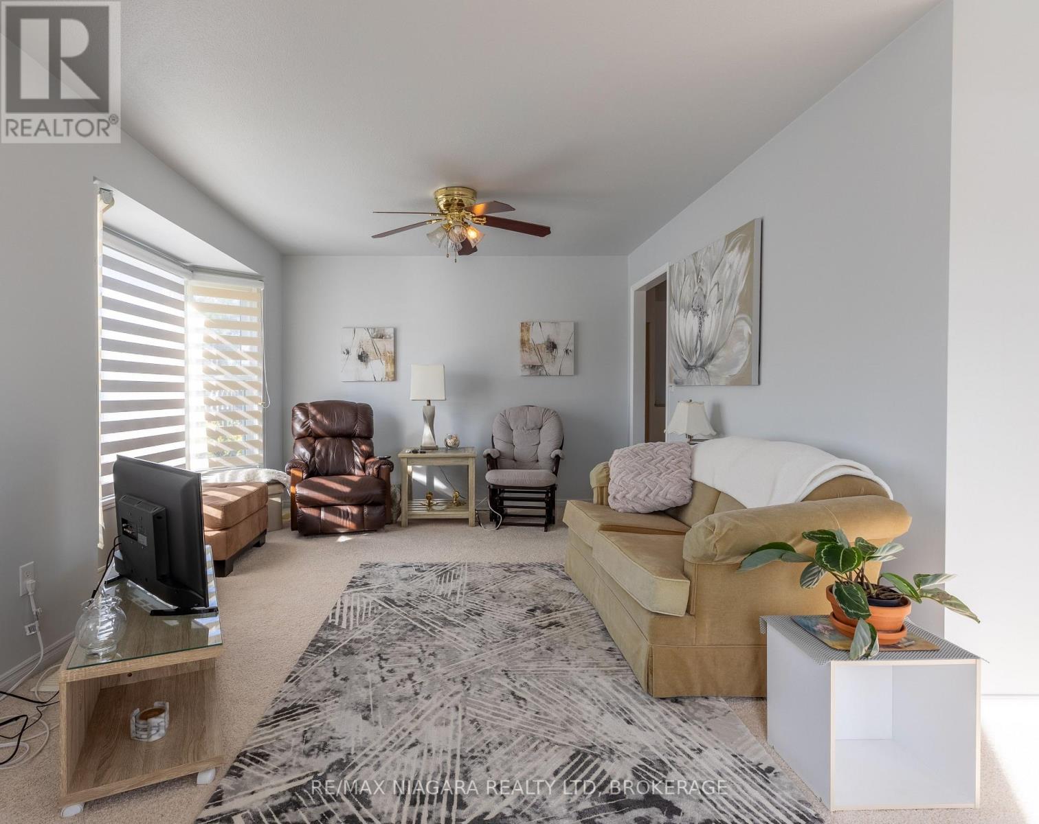 161 Green Pointe Drive, Welland, Ontario  L3C 6Y7 - Photo 4 - X12697146