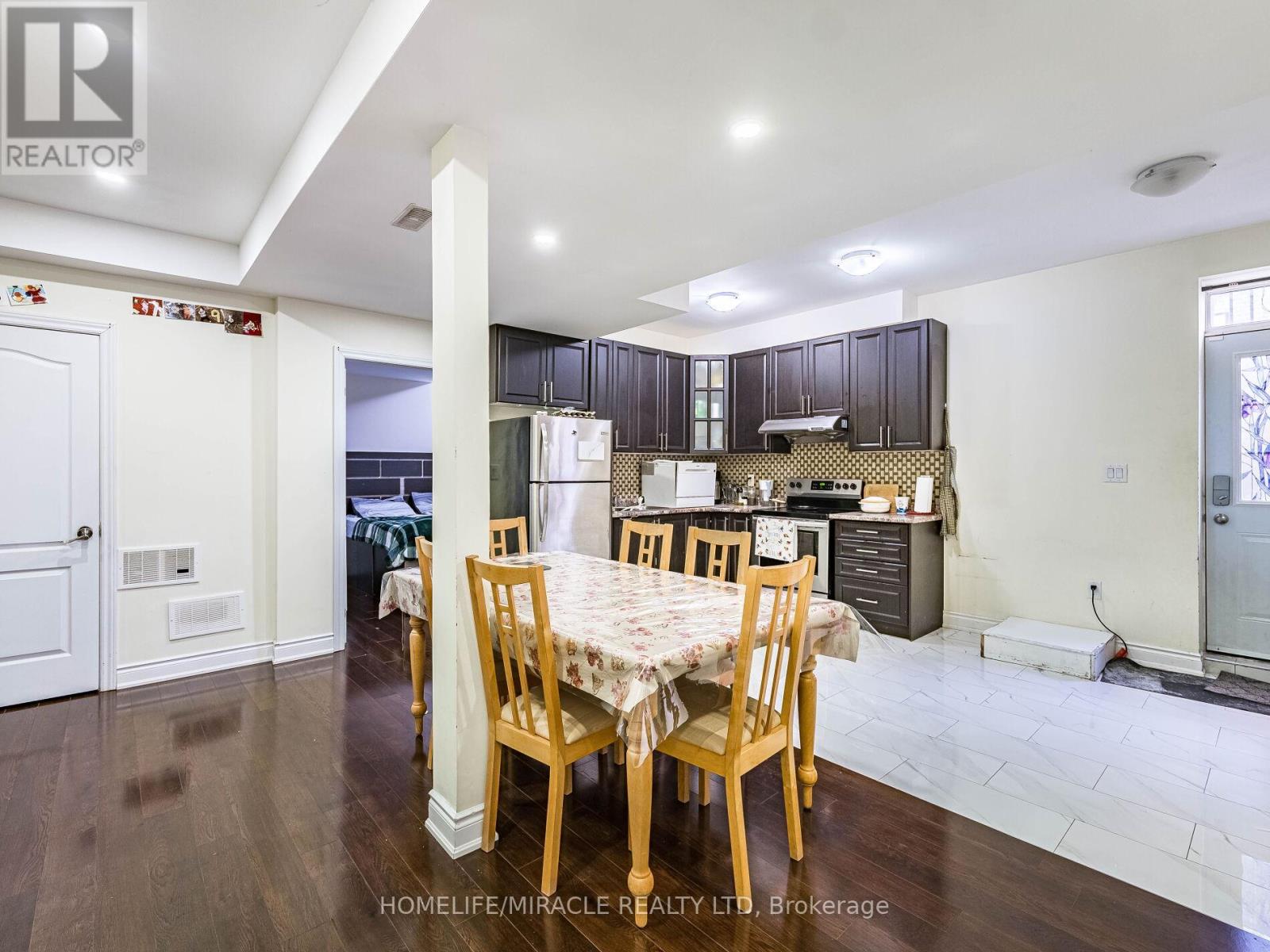 22 Longevity Road, Brampton, Ontario  L6X 5P3 - Photo 40 - W12691442