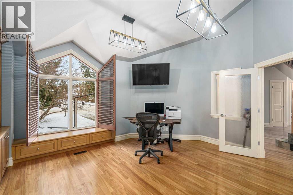 6002 Bow Crescent Nw, Calgary, Alberta  T3B 2B9 - Photo 14 - A2278987