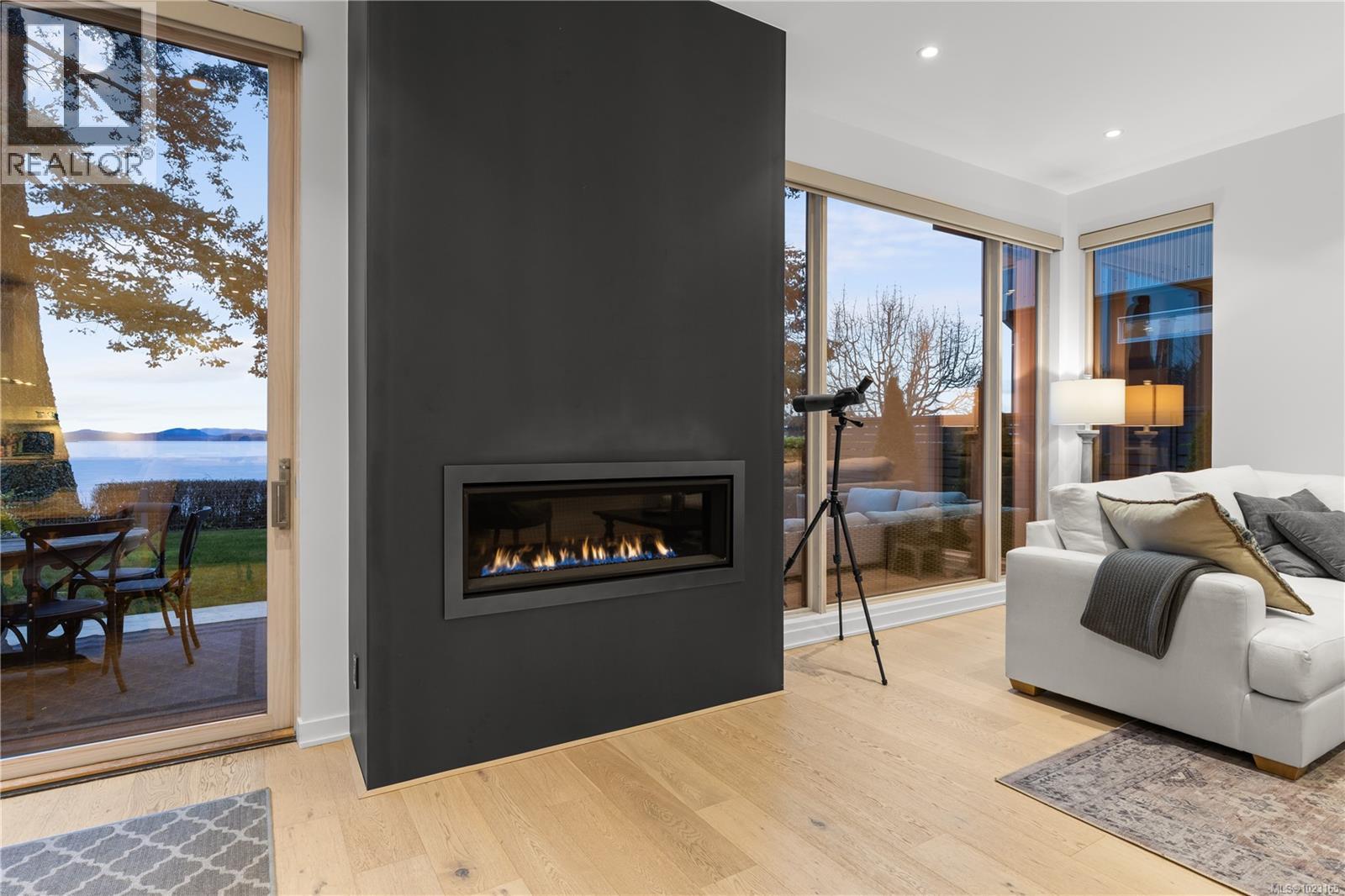 10383 Allbay Rd, Sidney, British Columbia  V8L 2N8 - Photo 13 - 1023165