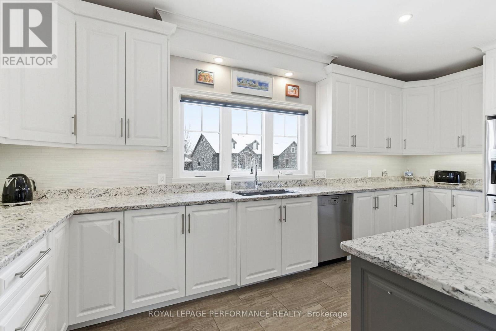 18132 St. Laurent Boulevard, South Glengarry, Ontario  K6H 0G7 - Photo 14 - X12697128