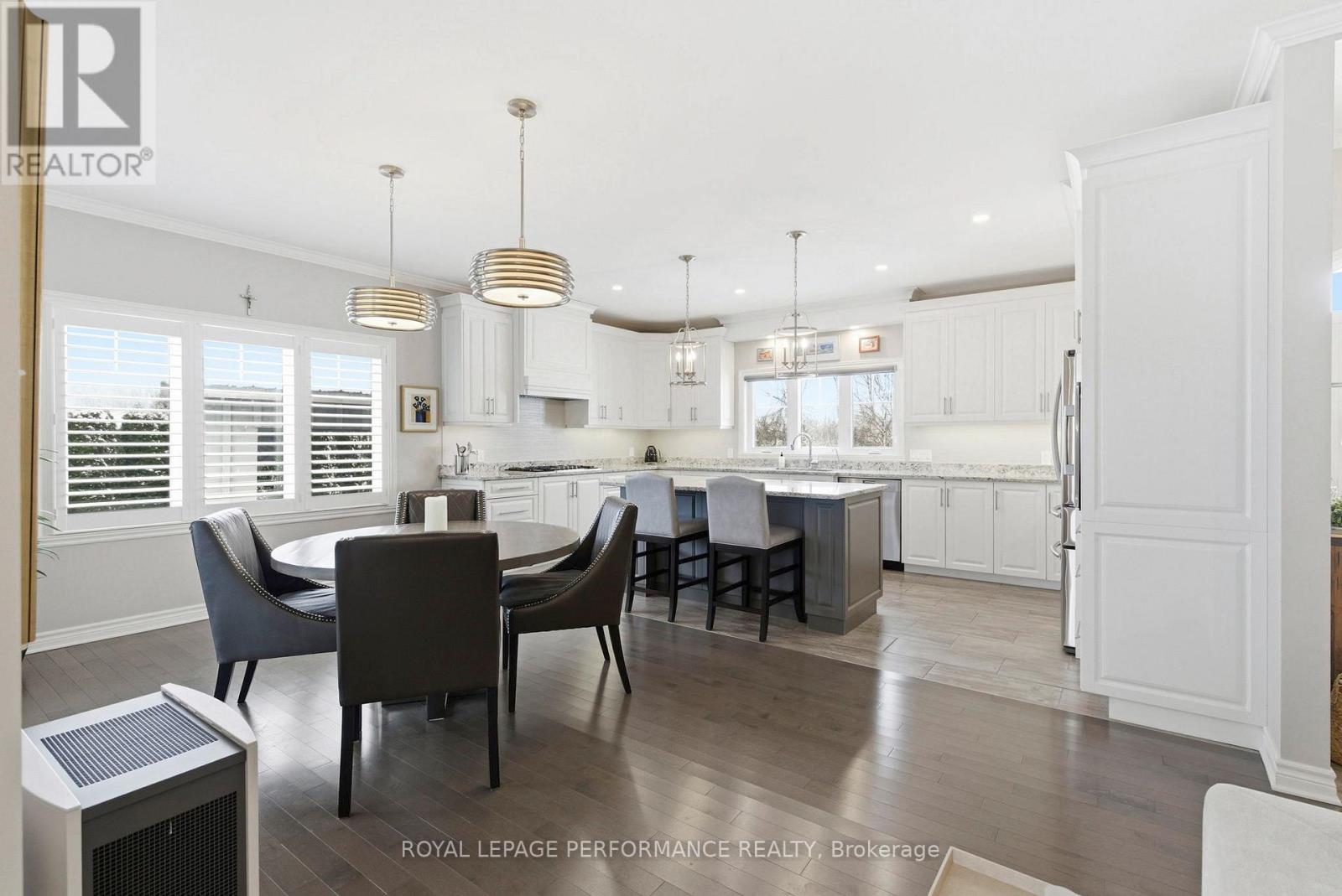 18132 St. Laurent Boulevard, South Glengarry, Ontario  K6H 0G7 - Photo 11 - X12697128