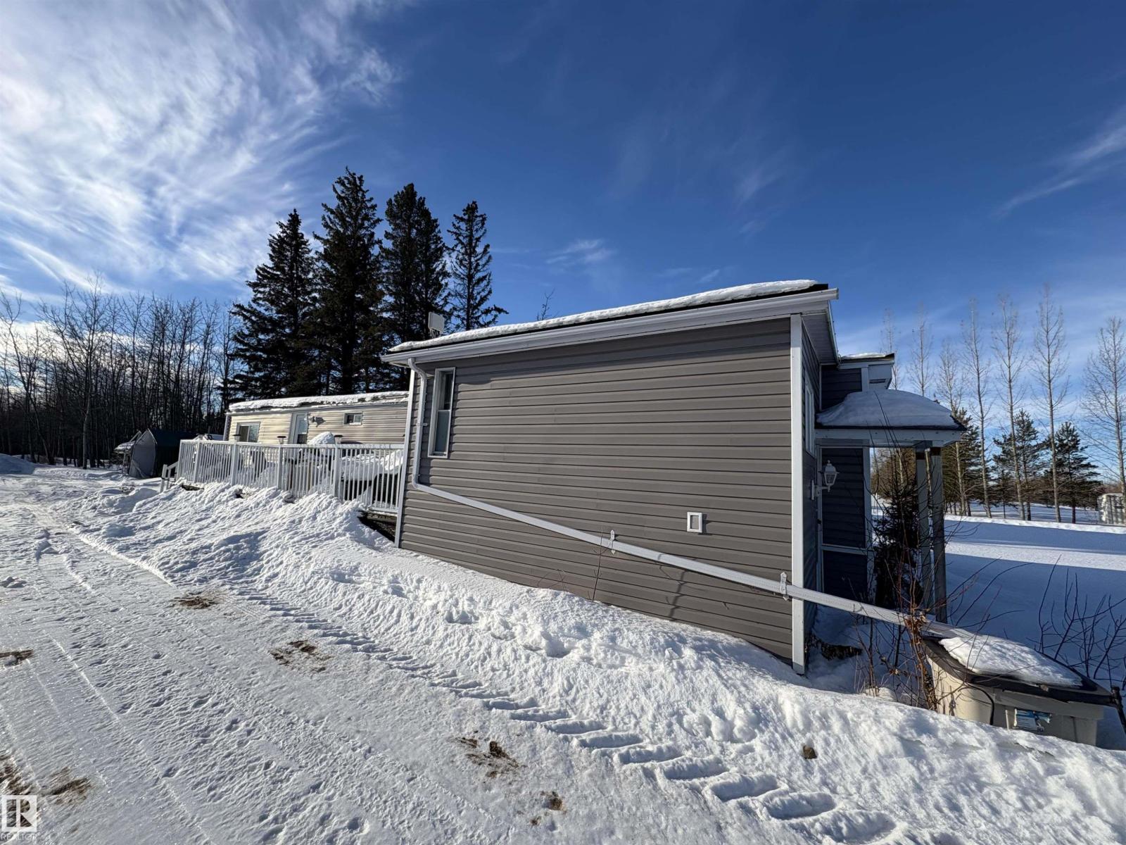 5135 50 Av, Warspite, Alberta  T0A 3N0 - Photo 2 - E4469854