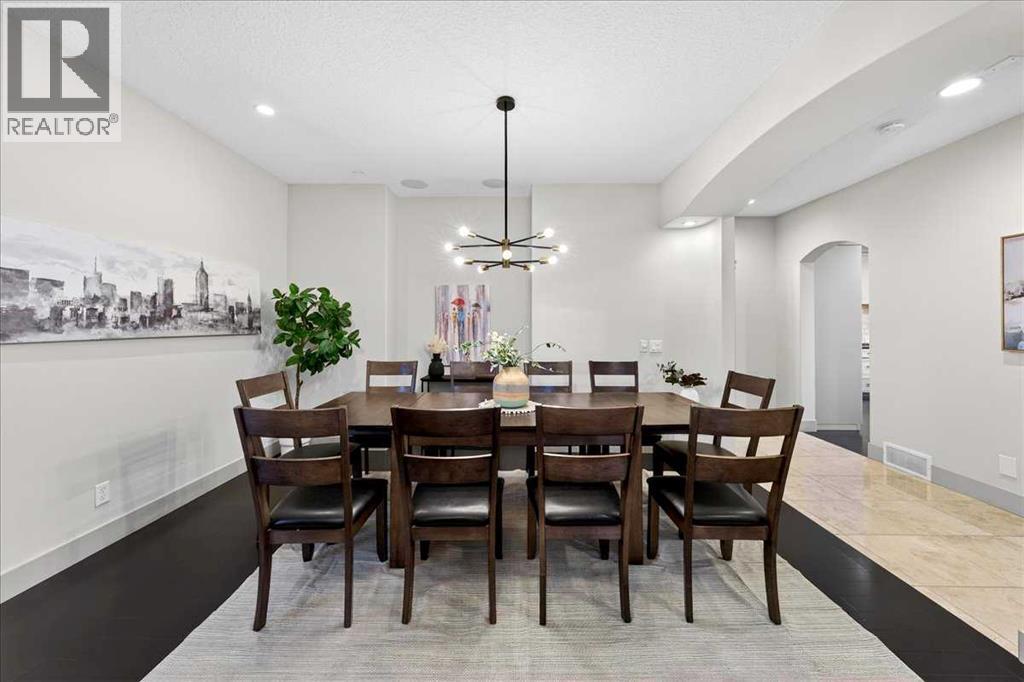 10 Discovery Ridge Way Sw, Calgary, Alberta  T3H 5H7 - Photo 4 - A2278770