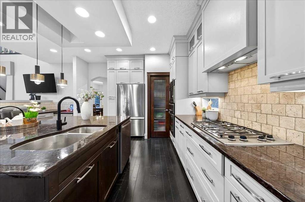 10 Discovery Ridge Way Sw, Calgary, Alberta  T3H 5H7 - Photo 13 - A2278770