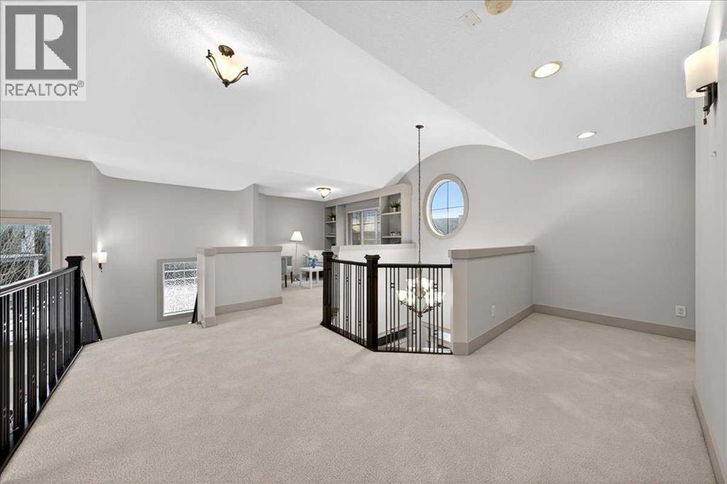 10 Discovery Ridge Way Sw, Calgary, Alberta  T3H 5H7 - Photo 17 - A2278770