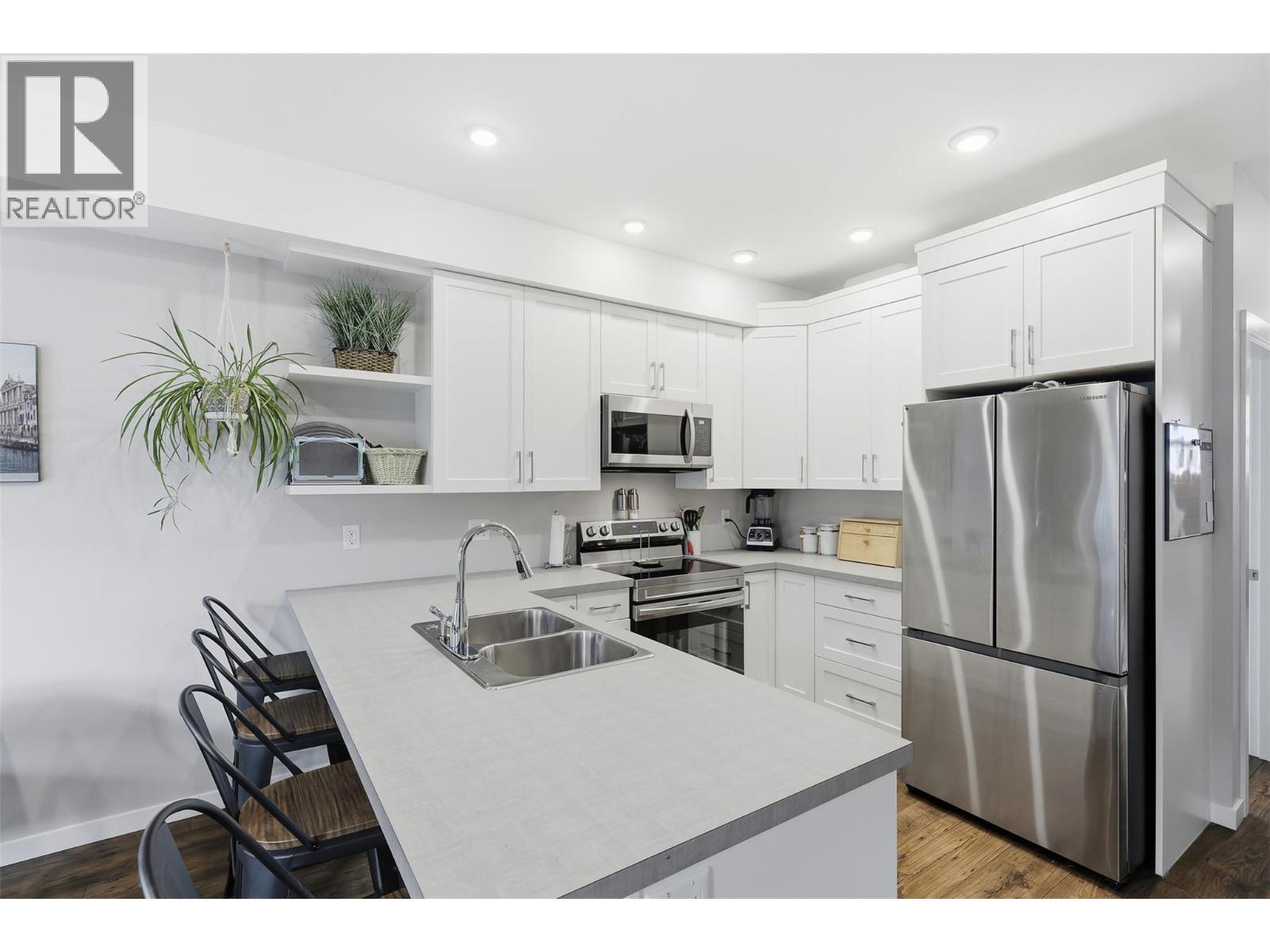 1951 Qu'appelle Boulevard Unit# 118, Kamloops, British Columbia  C2E 0C8 - Photo 6 - 10370987