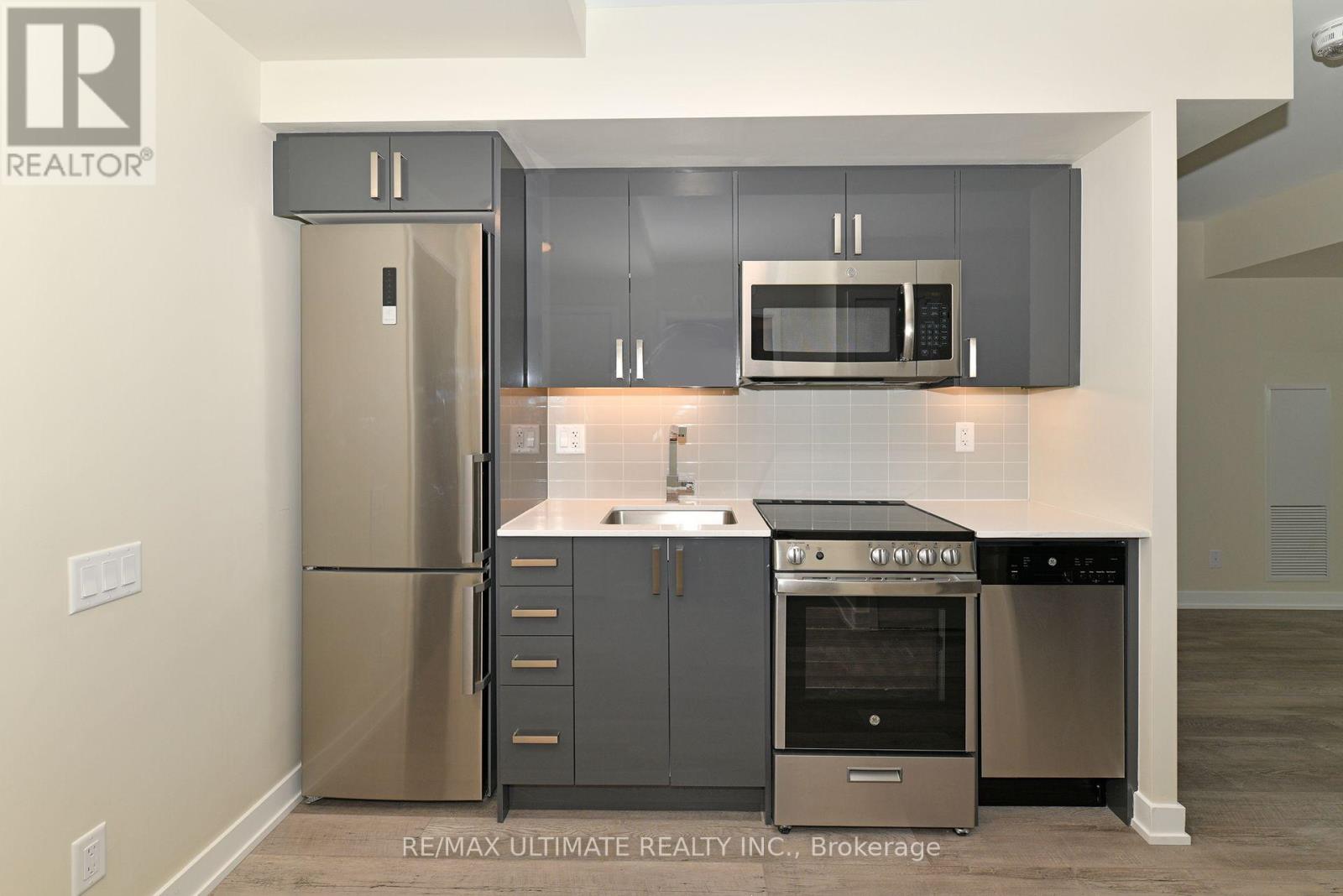 # 1307 - 38 Monte Kwinter Court, Toronto, Ontario  M3H 0E2 - Photo 4 - C12696942