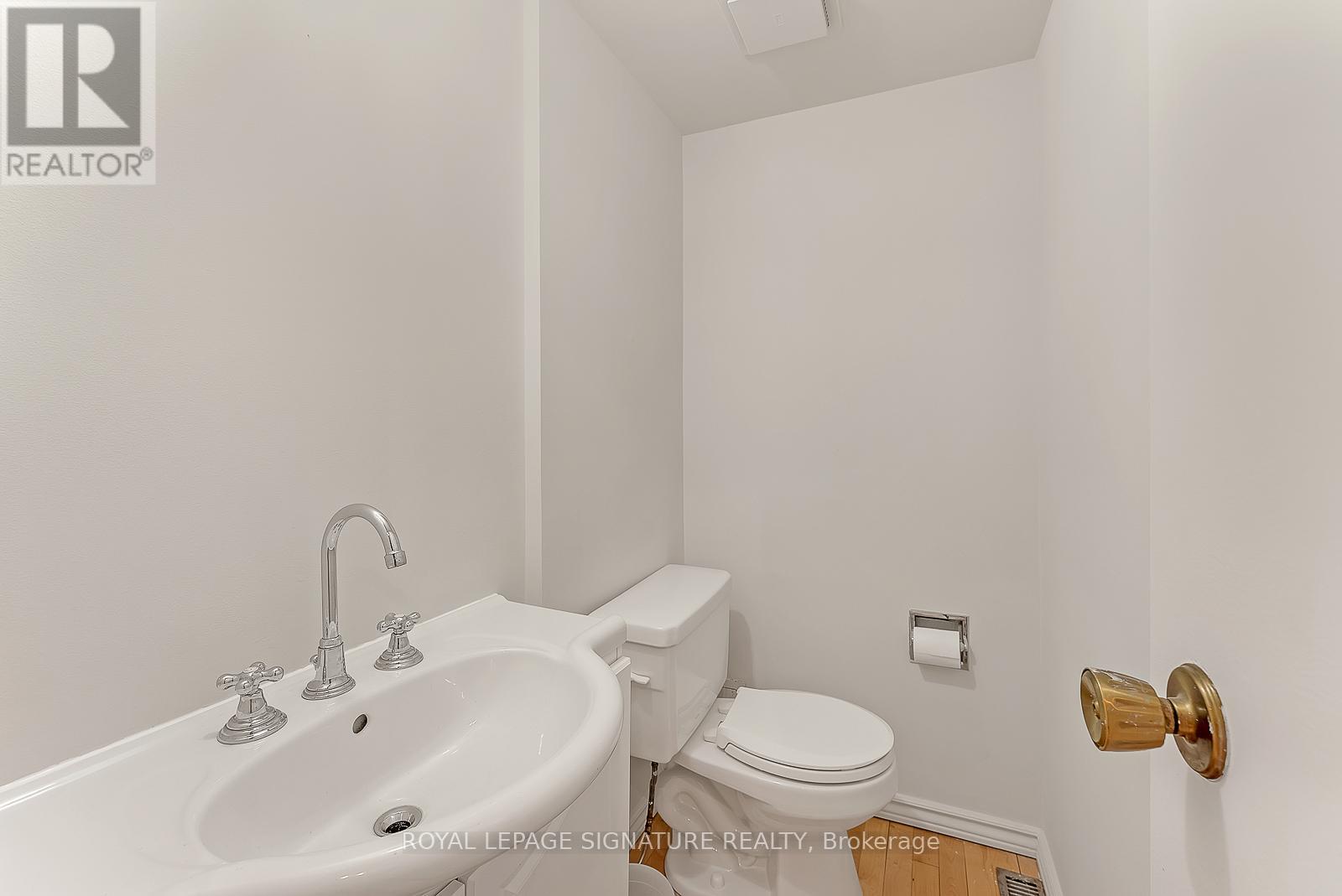 75 Lord Seaton Road, Toronto, Ontario  M2P 1K6 - Photo 19 - C12696958