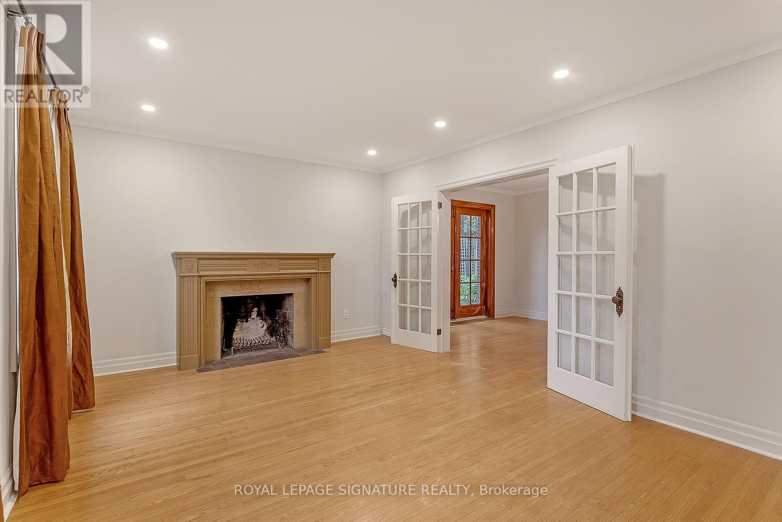 75 Lord Seaton Road, Toronto, Ontario  M2P 1K6 - Photo 5 - C12696958