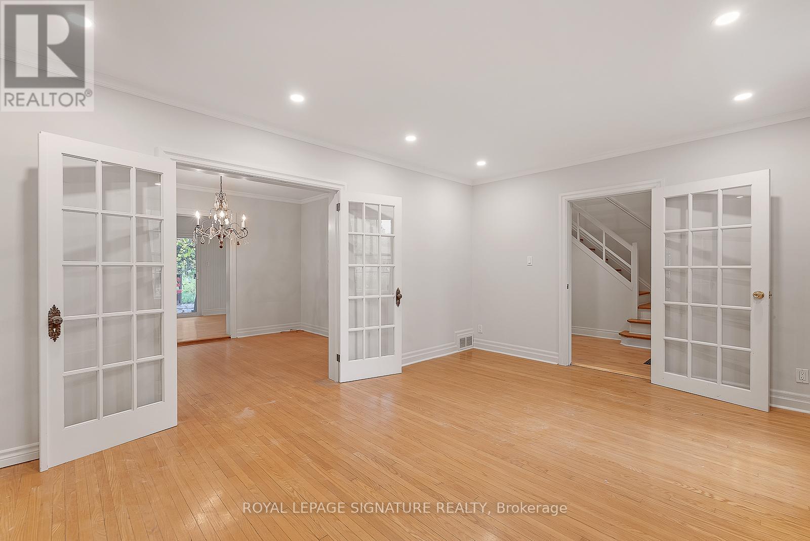 75 Lord Seaton Road, Toronto, Ontario  M2P 1K6 - Photo 7 - C12696958