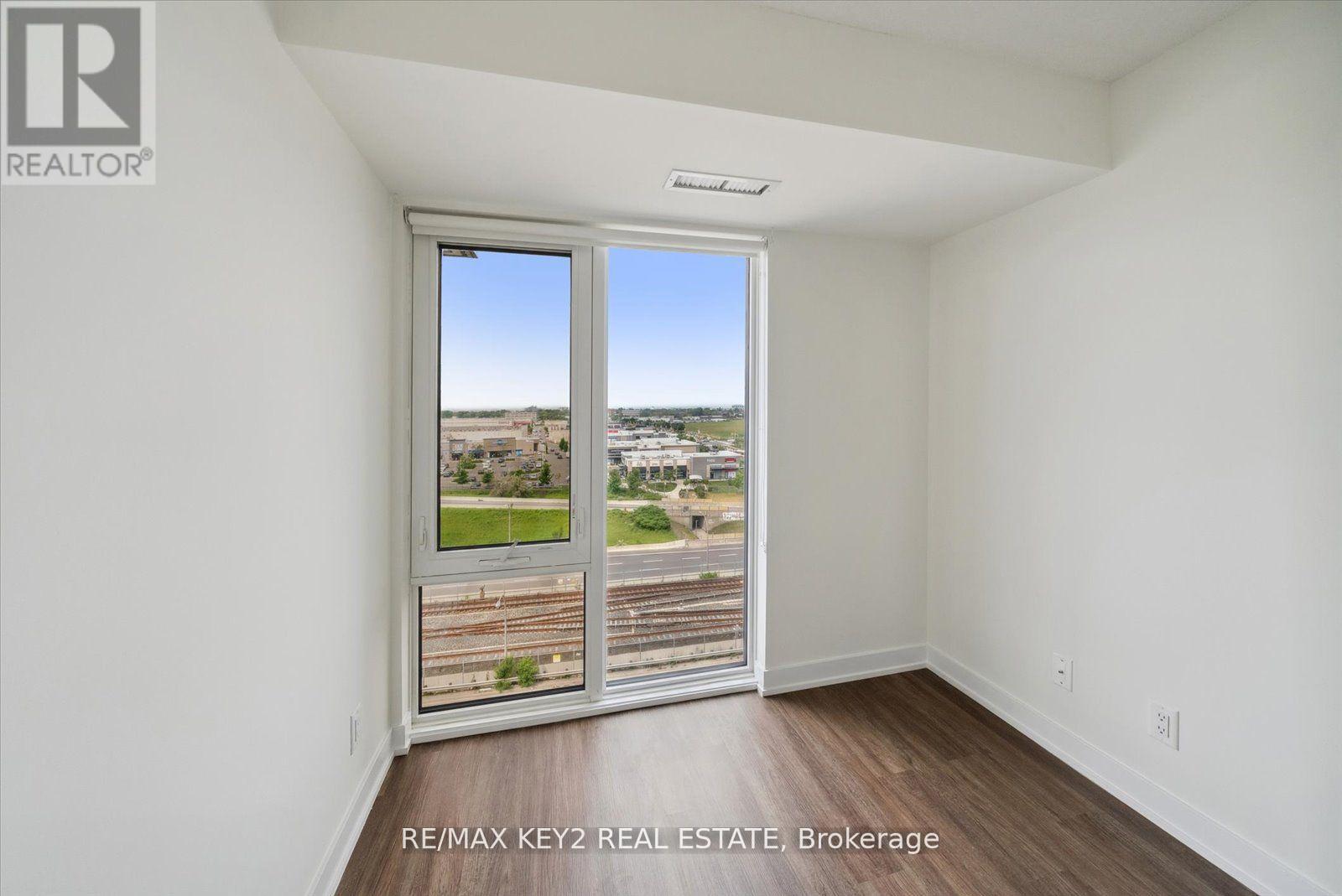 1008 - 38 Monte Kwinter Court, Toronto, Ontario  M3H 0E2 - Photo 10 - C12697002