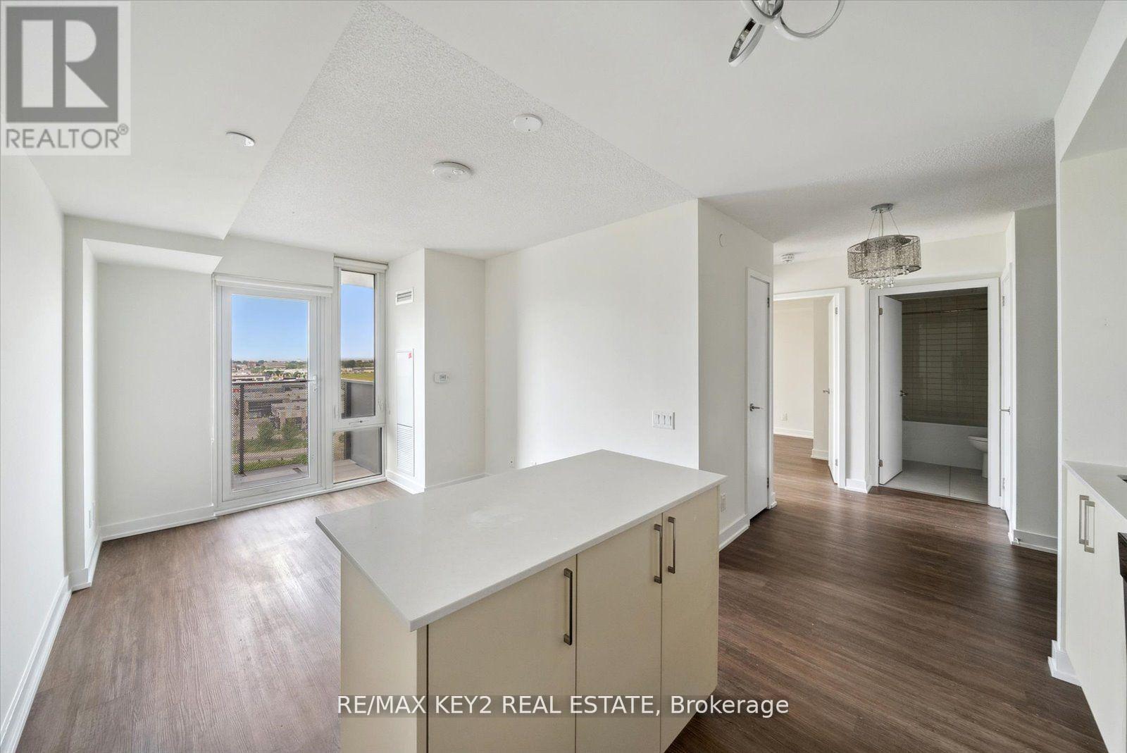 1008 - 38 Monte Kwinter Court, Toronto, Ontario  M3H 0E2 - Photo 6 - C12697002