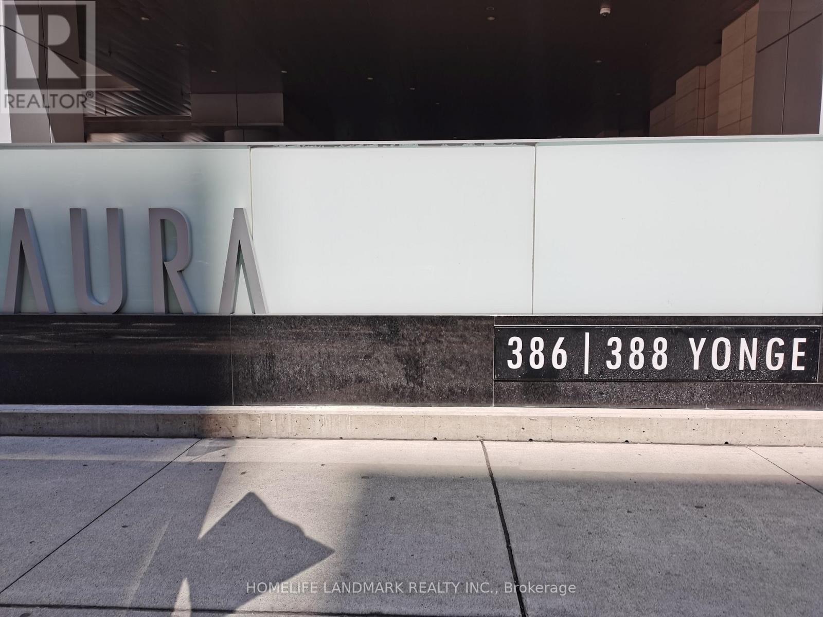 4712 - 386 Yonge Street, Toronto, Ontario  M5B 0A5 - Photo 3 - C12697012