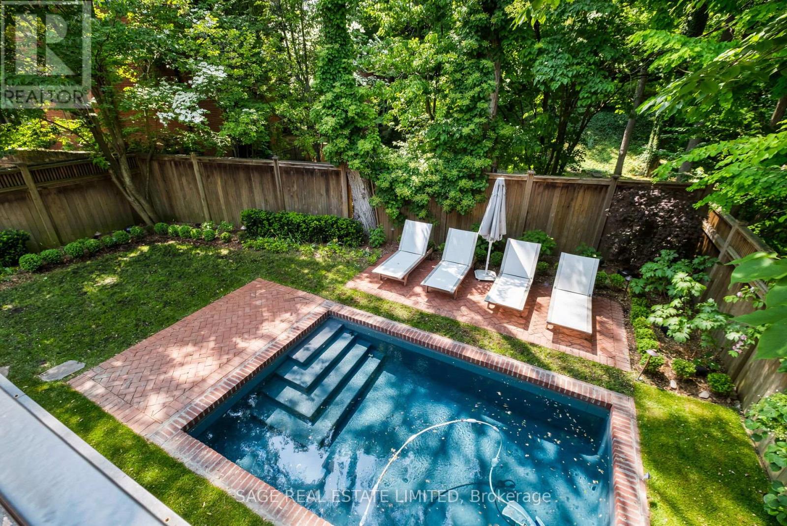 104 Park Road, Toronto, Ontario  M4W 2N7 - Photo 18 - C12697034