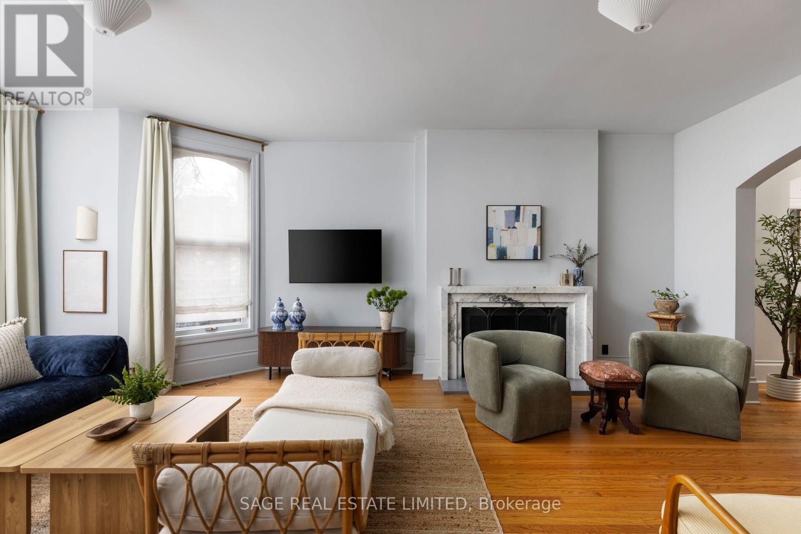 104 Park Road, Toronto, Ontario  M4W 2N7 - Photo 5 - C12697034