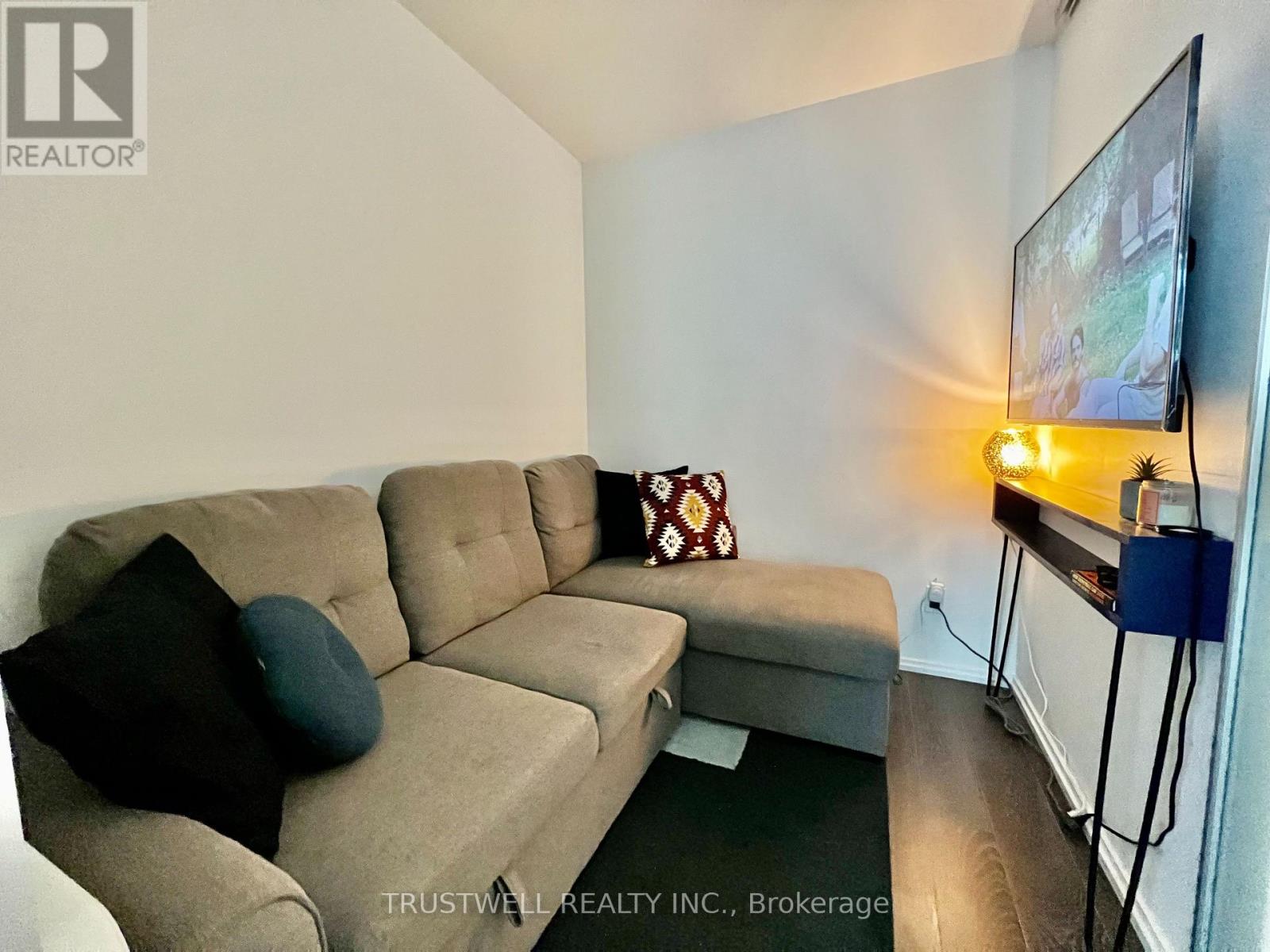 507 - 68 Shuter Street, Toronto, Ontario  M5B 1B4 - Photo 8 - C12697042