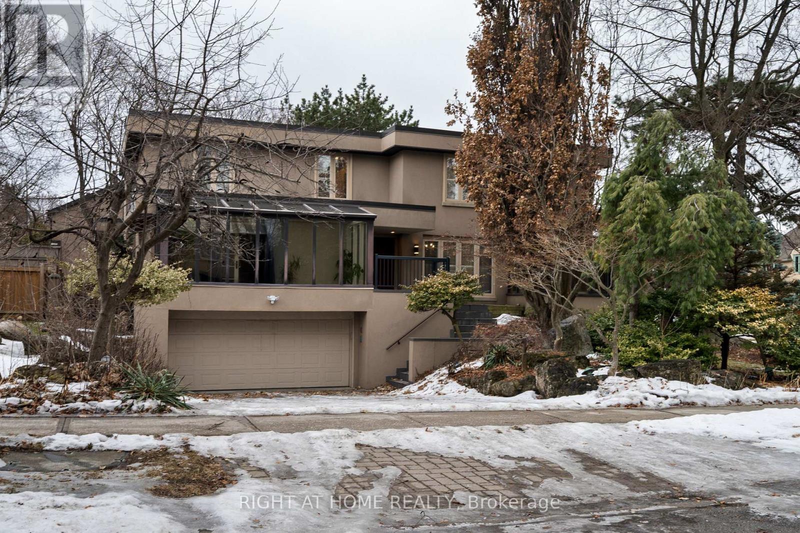 1 Chipstead Road, Toronto, Ontario  M3B 3E5 - Photo 1 - C12697120