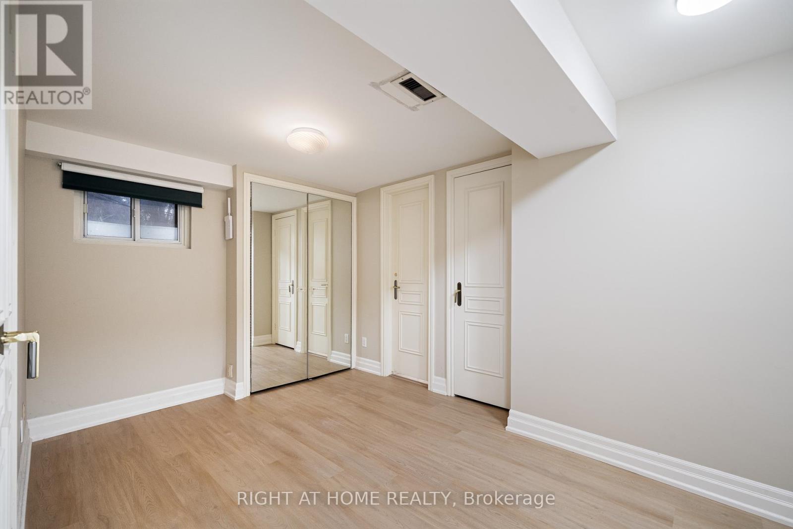 1 Chipstead Road, Toronto, Ontario  M3B 3E5 - Photo 38 - C12697120