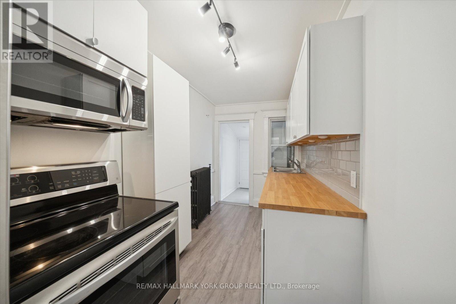 Unit A - 1578 Queen Street E, Toronto, Ontario  M4L 1G1 - Photo 14 - E12696920