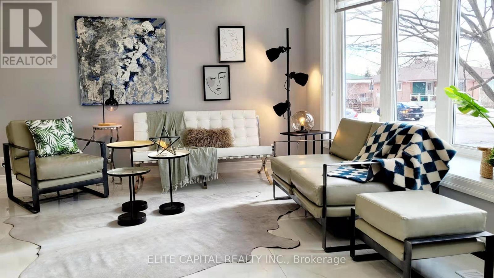 948 Reytan Boulevard, Pickering, Ontario  L1W 1Y7 - Photo 2 - E12696936