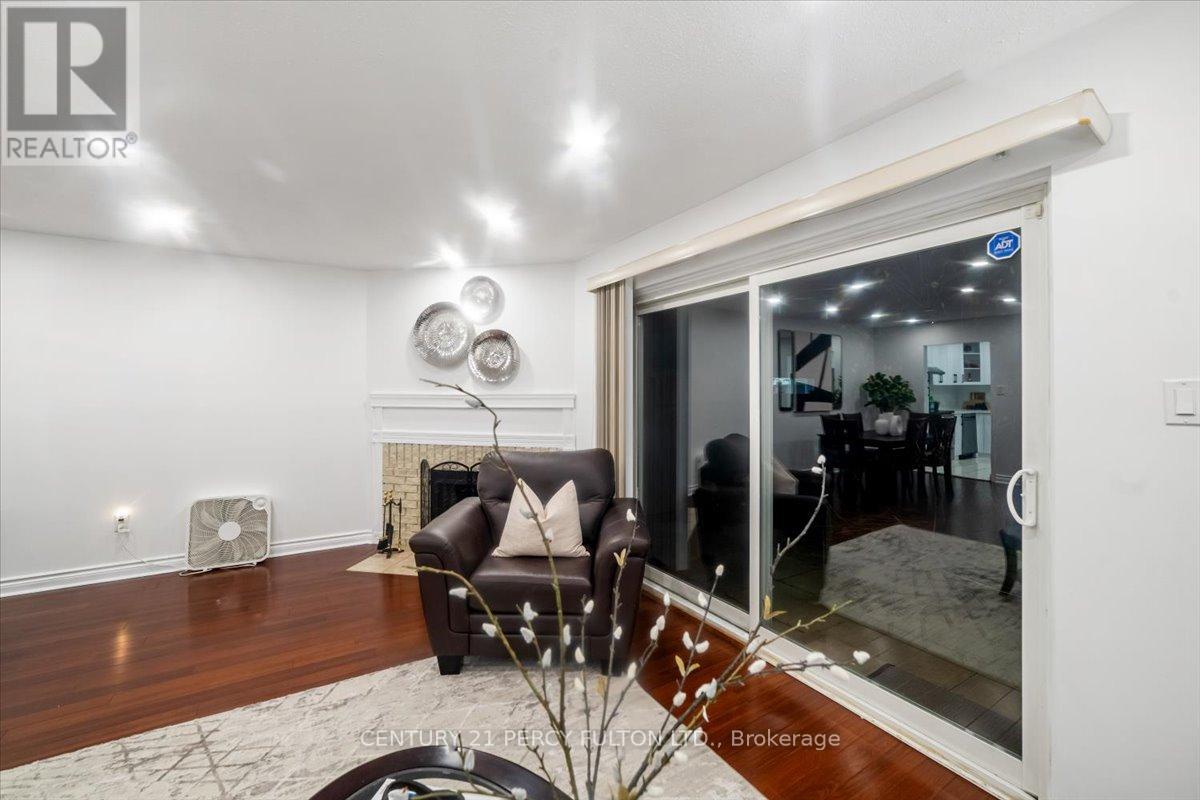 99 Palmdale Drive, Toronto, Ontario  M1T 1P2 - Photo 12 - E12697006