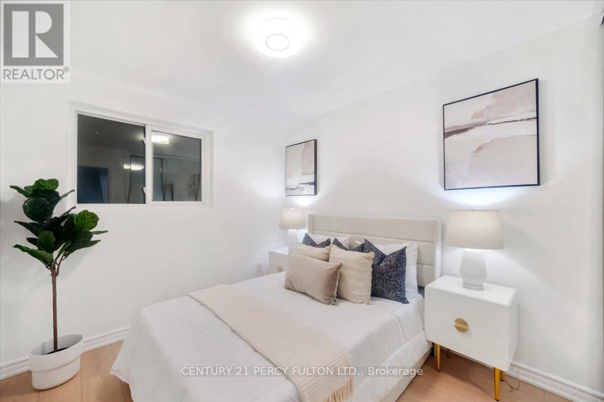 99 Palmdale Drive, Toronto, Ontario  M1T 1P2 - Photo 30 - E12697006