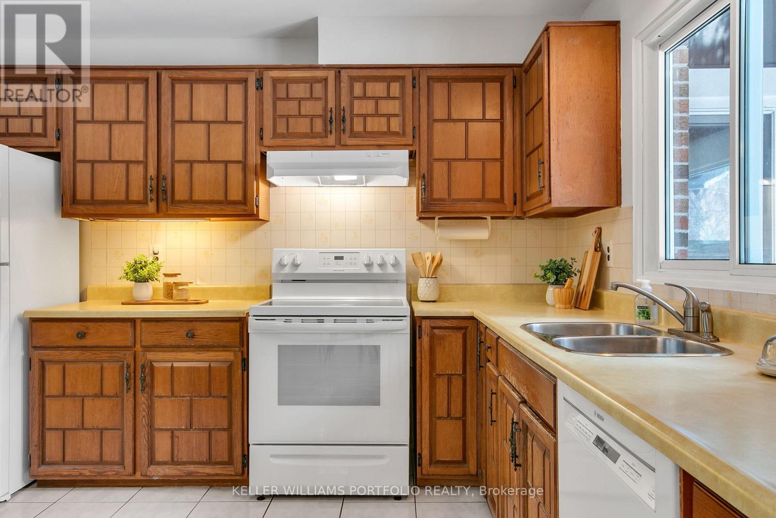 26 Deerbrook Trail, Toronto, Ontario  M1W 1V4 - Photo 21 - E12697048