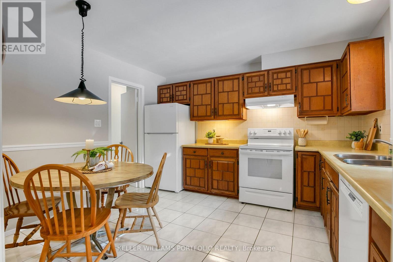 26 Deerbrook Trail, Toronto, Ontario  M1W 1V4 - Photo 22 - E12697048