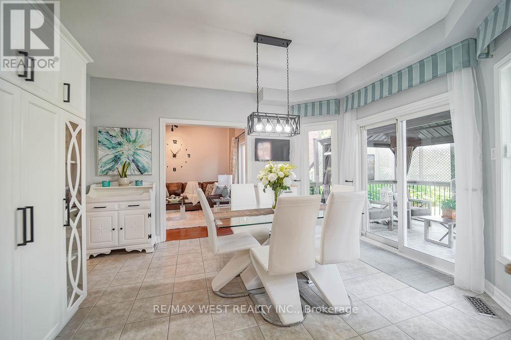 16 Tarsus Crescent, Toronto, Ontario  M1C 2W7 - Photo 4 - E12697054