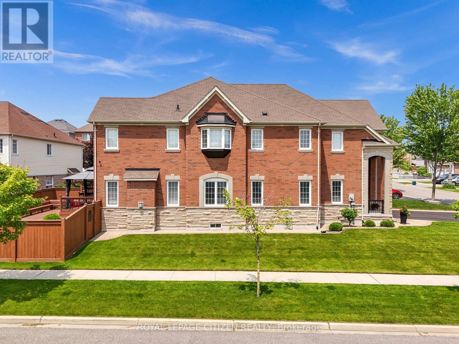 1882 Esterbrook Drive, Oshawa, Ontario  L1K 0N4 - Photo 2 - E12697070