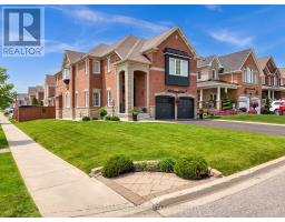 1882 ESTERBROOK DRIVE, Oshawa, Ontario