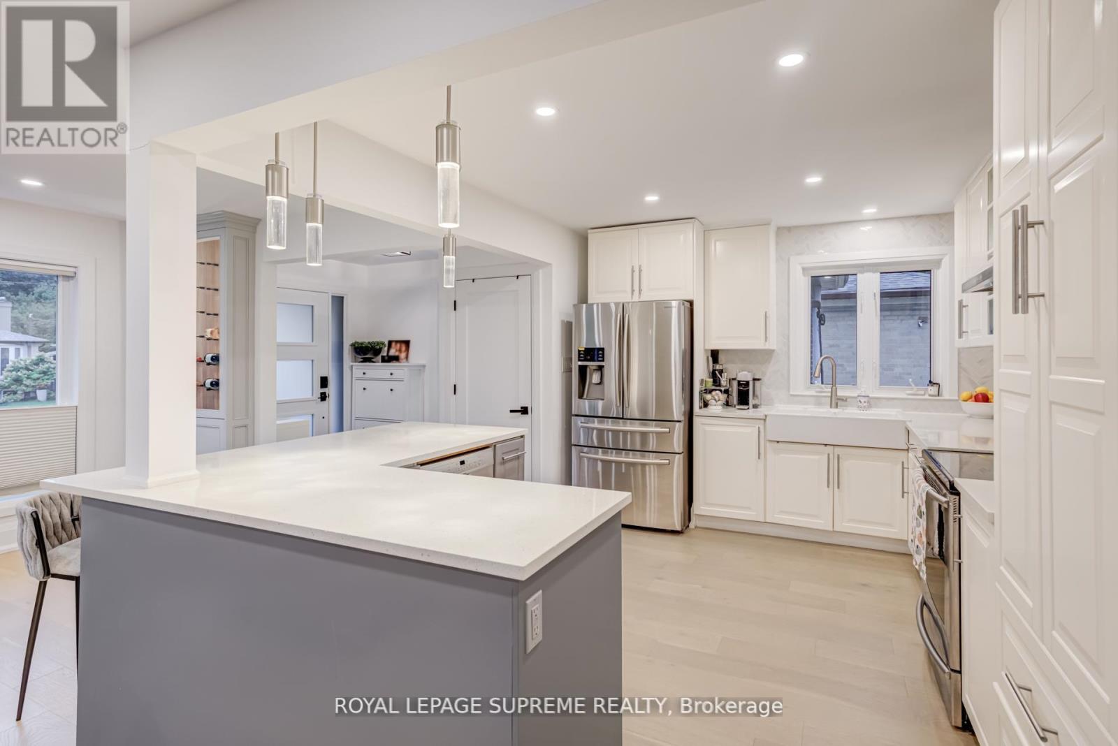 138 Driscoll Road, Richmond Hill, Ontario  L4C 4H7 - Photo 6 - N12696992