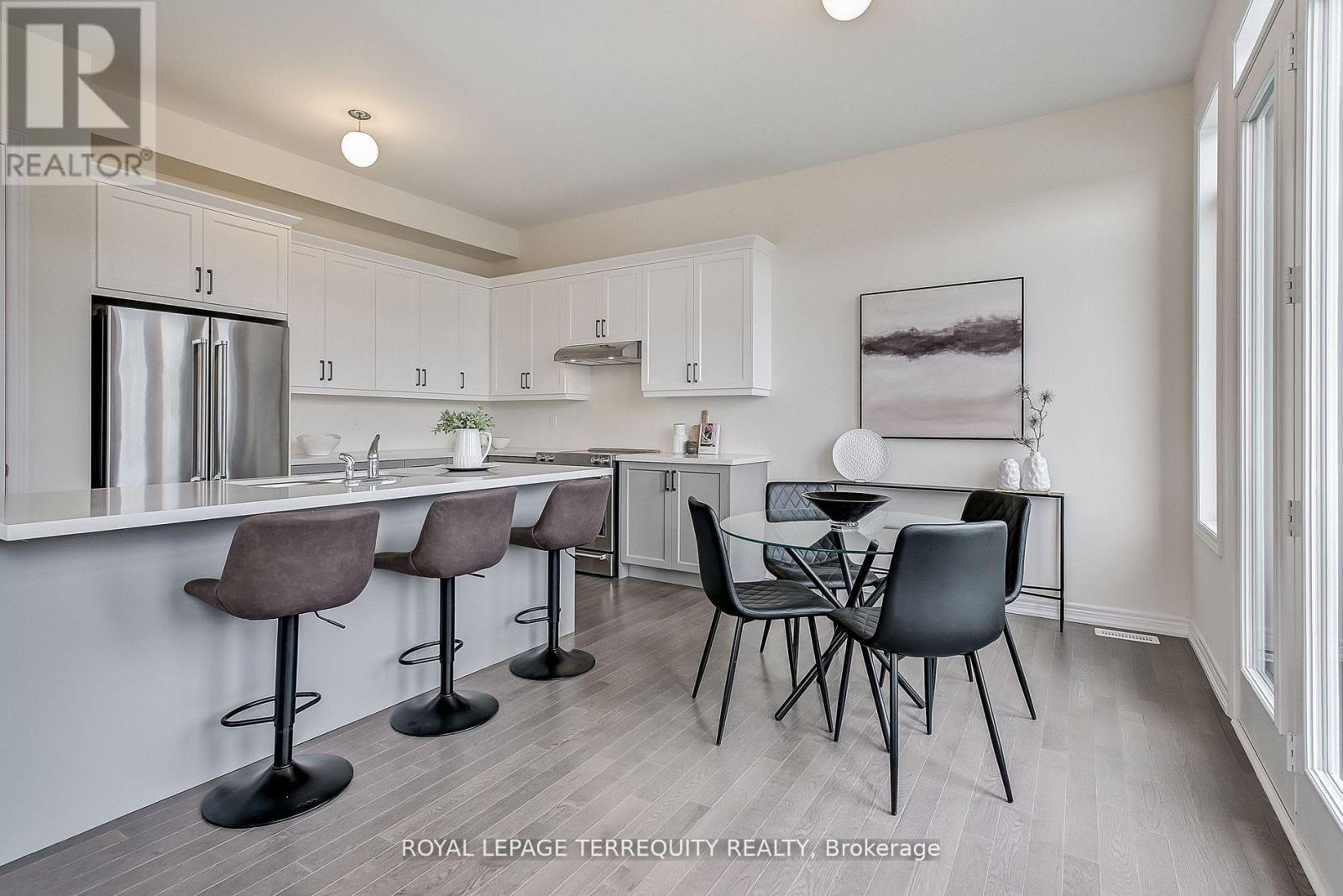 244 Mckean Drive, Whitchurch-Stouffville, Ontario  L4A 5C2 - Photo 13 - N12697026