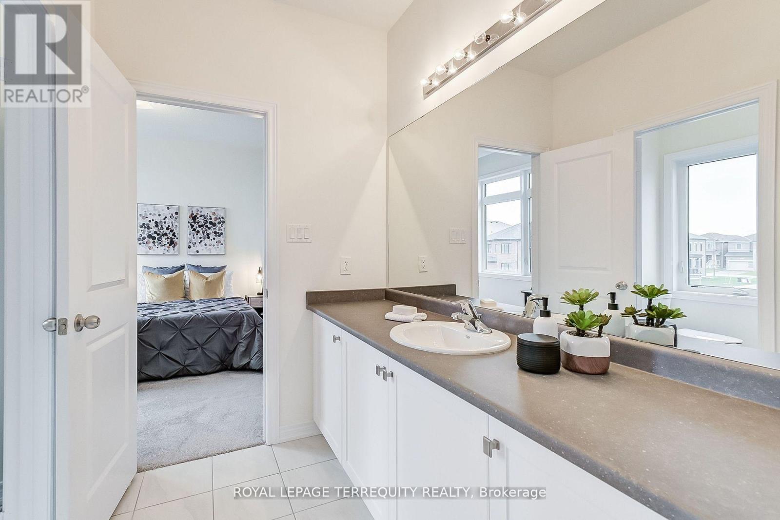 244 Mckean Drive, Whitchurch-Stouffville, Ontario  L4A 5C2 - Photo 27 - N12697026