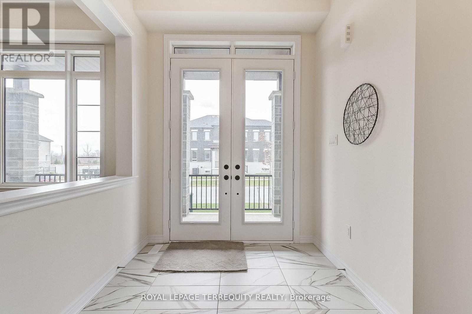 244 Mckean Drive, Whitchurch-Stouffville, Ontario  L4A 5C2 - Photo 4 - N12697026