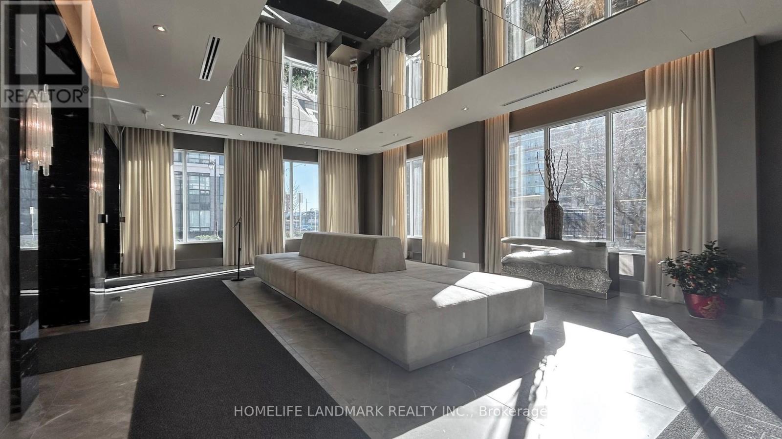 319 - 396 Highway 7 E, Richmond Hill, Ontario  L4B 0G7 - Photo 5 - N12697040