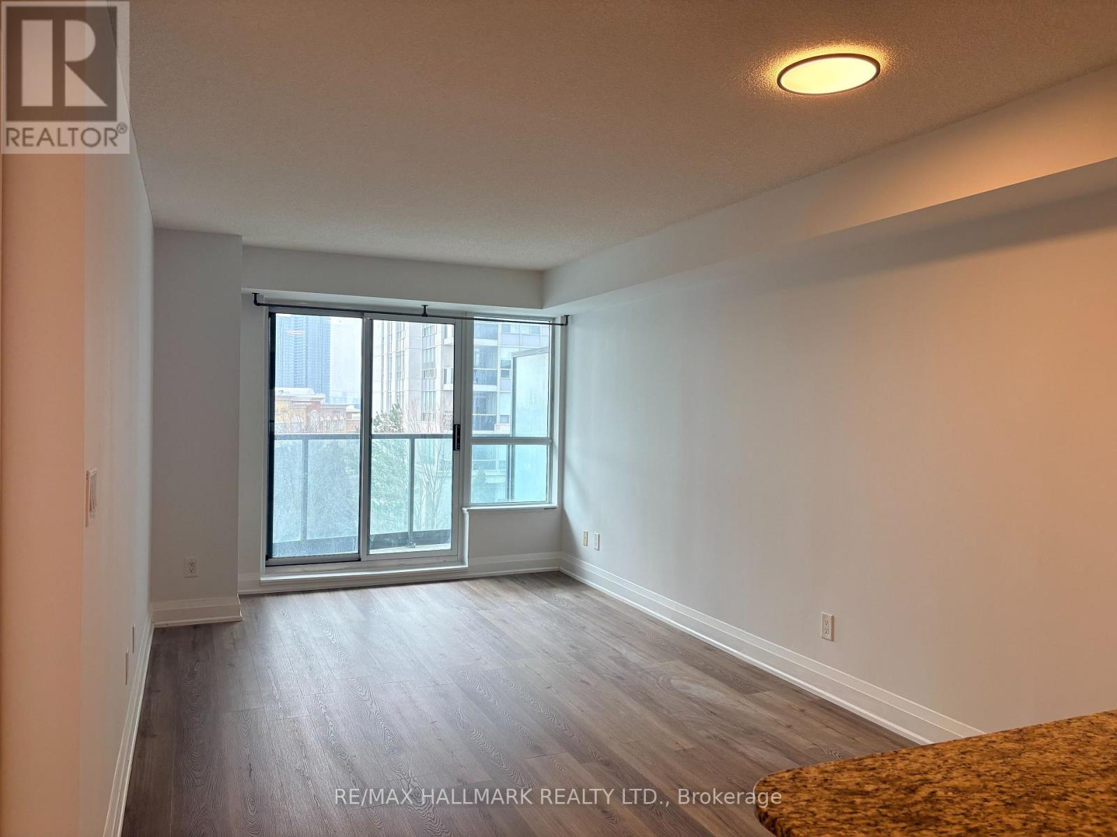 506 - 20 North Park Road, Vaughan, Ontario  L4J 0G7 - Photo 5 - N12697046