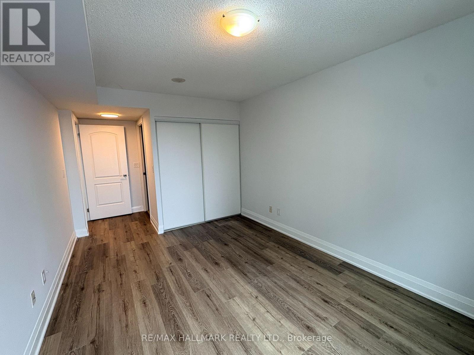 506 - 20 North Park Road, Vaughan, Ontario  L4J 0G7 - Photo 7 - N12697046