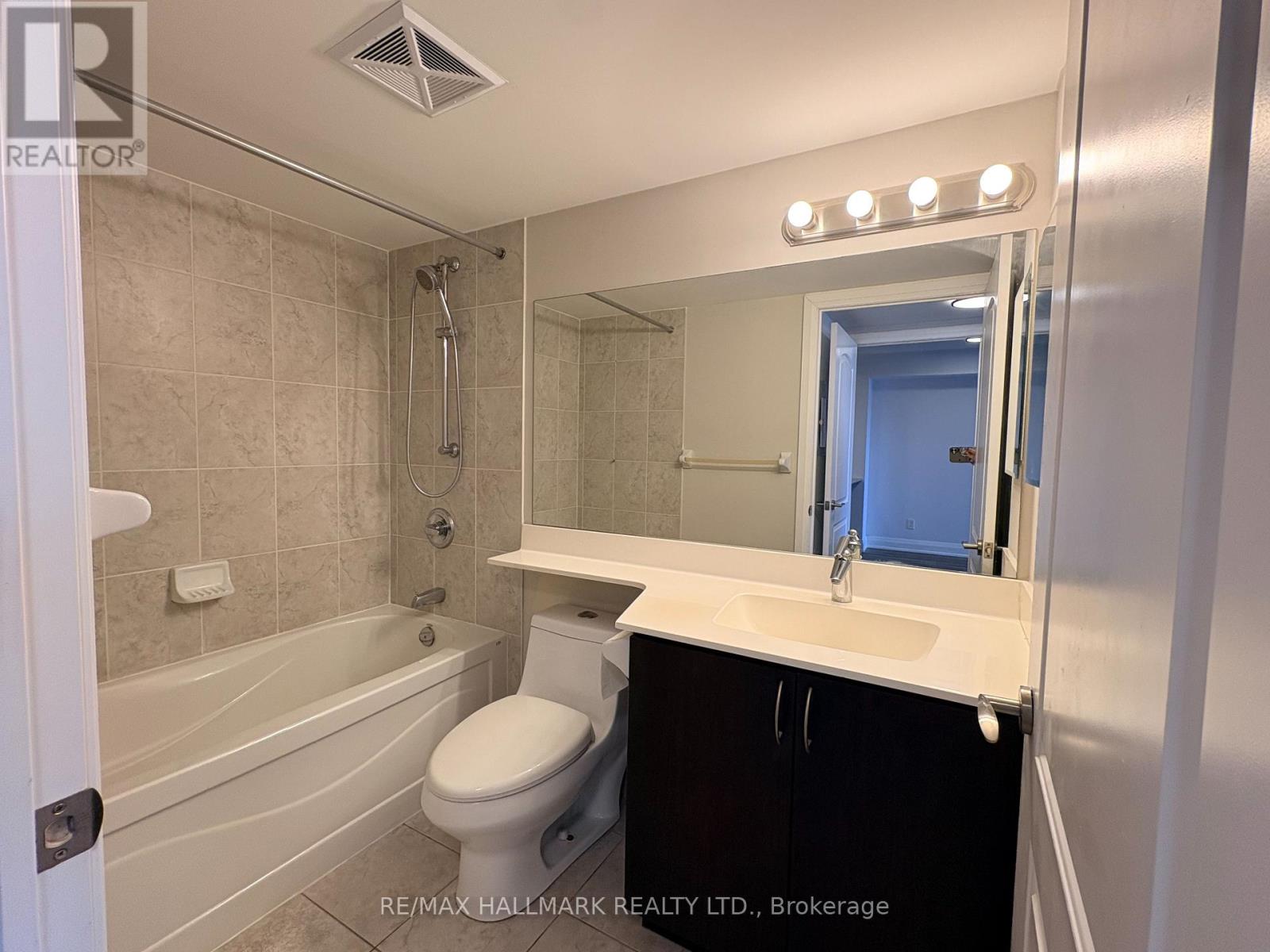 506 - 20 North Park Road, Vaughan, Ontario  L4J 0G7 - Photo 8 - N12697046