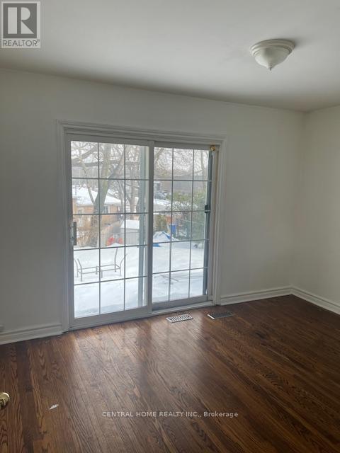 Main Floor - 192 Silverbirch Drive, Newmarket, Ontario  L3Y 2Z5 - Photo 5 - N12697096