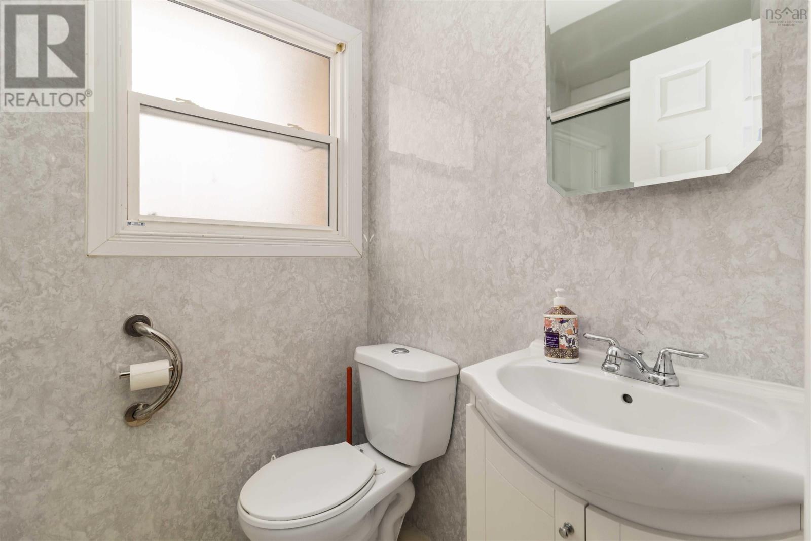 23 Aberdeen Court, Dartmouth, Nova Scotia  B2X 1K4 - Photo 15 - 202529360