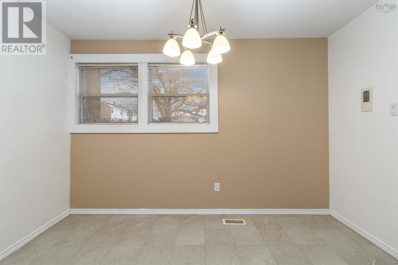 23 Aberdeen Court, Dartmouth, Nova Scotia  B2X 1K4 - Photo 8 - 202529360