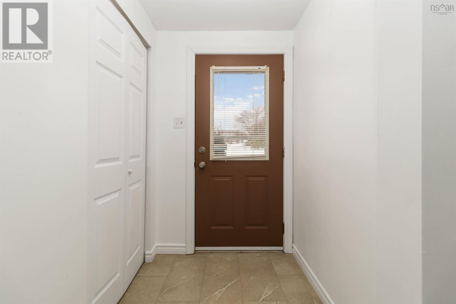 23 Aberdeen Court, Dartmouth, Nova Scotia  B2X 1K4 - Photo 4 - 202529360