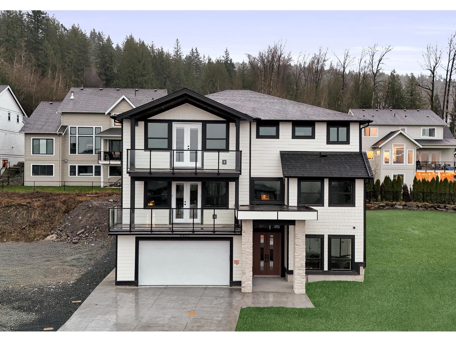 8468 LILY PLACE|Eastern Hillsides, Chilliwack, British Columbia